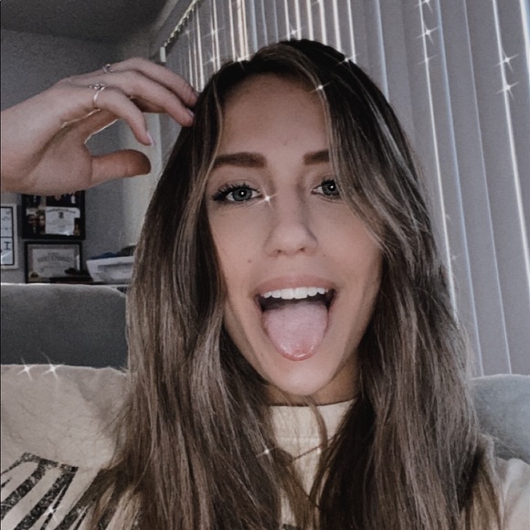 Meet your Posher, Trinity - Picture 1 of 1